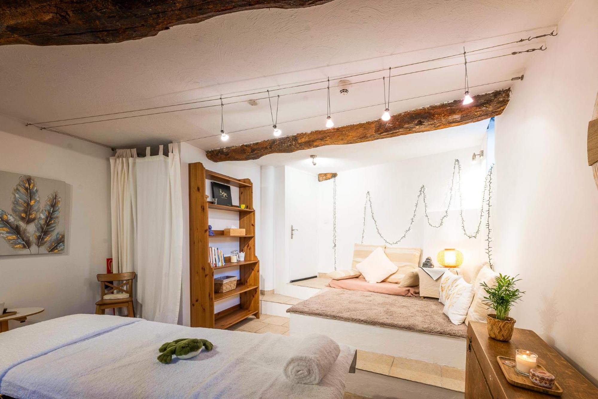 The Frogs' House - Yoga Retreat Bed & Breakfast Saint-Jeannet  Екстериор снимка